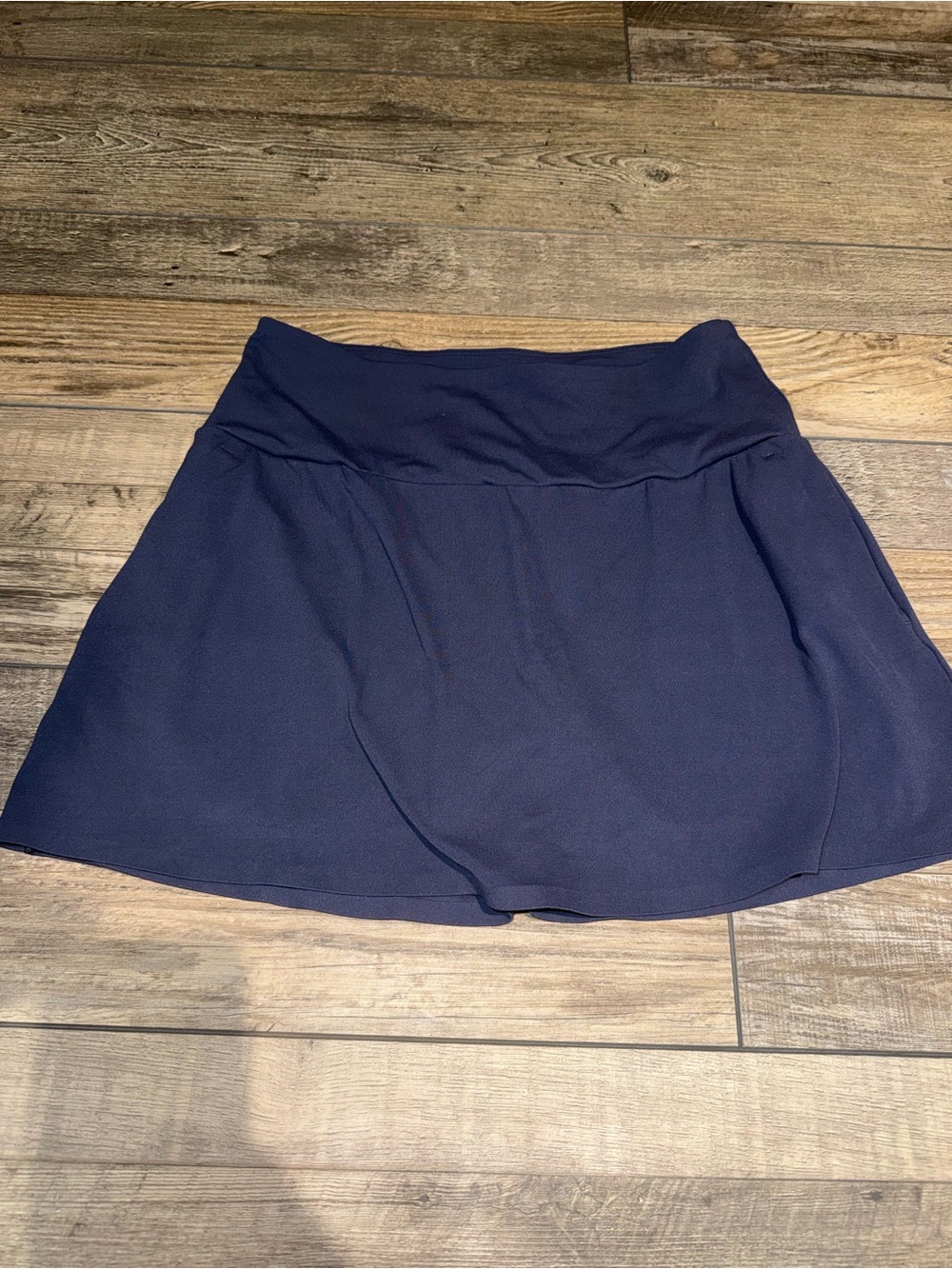 RHONE Golf Skirt EUC Size Small